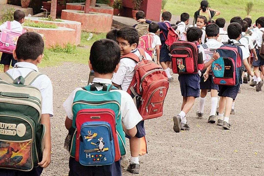 School Holiday : शिक्षा विभाग ने सर्दियों की छुट्टियां की घोषित, इतने दिन बंद रहेंगे स्कूल